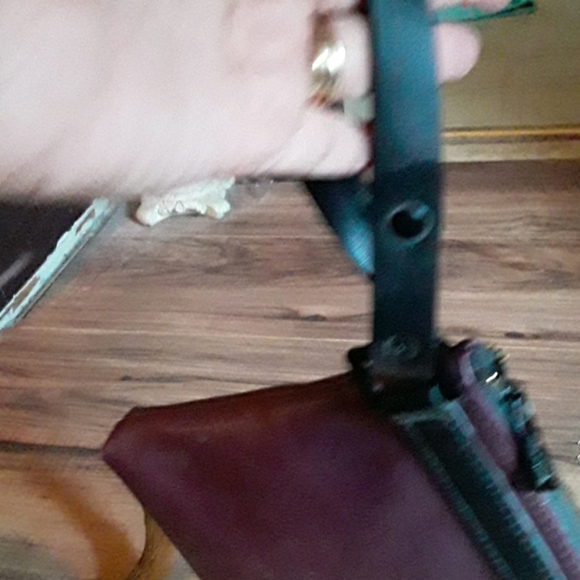 Clutch/wristlet - Picture 3 of 3